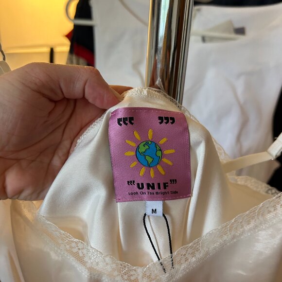 UNIF Cloud Dress - Picture 6 of 8